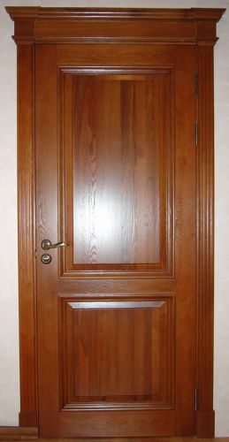 Межкомнатная деревянная дверь из массива дуба